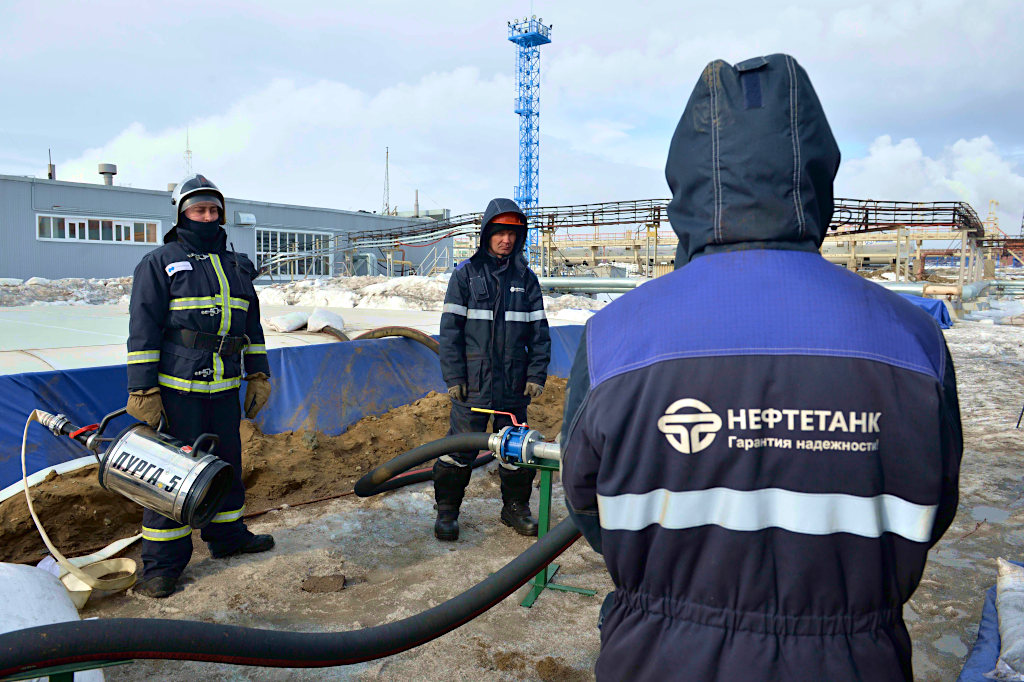 Компания «Нефтетанк» завершает сервисное обслуживание временного склада в хвостохранилище «Лебяжье» на ТЭЦ-3 Норильска
