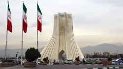 Тегеран готов к переговорам с США по нефти и газу, заявили в Иране