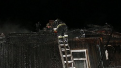 10 домов пострадало при пожаре на нефтепроводе по Саратовом