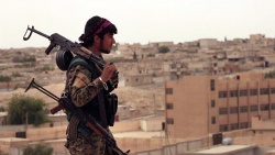 Курды установили контроль над крупнейшим нефтяным месторождением Сирии‍